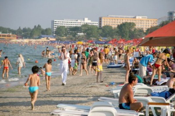 Turiştii străini ocolesc staţiunile aflate pe litoralul Mării Negre